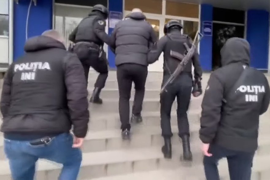    Кадр: POLITIA RM / YouTube