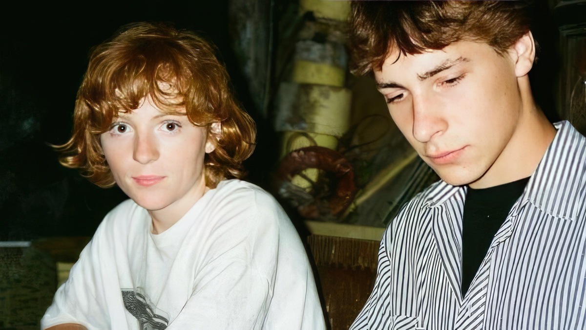 Евгений Цыганов в возрасте 16-ти лет. (на фото справа). Фото: uznayvse.ru