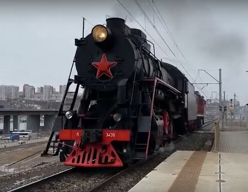     На Красноярской железной дороге запустили старинный паровоз «Лебедянка»