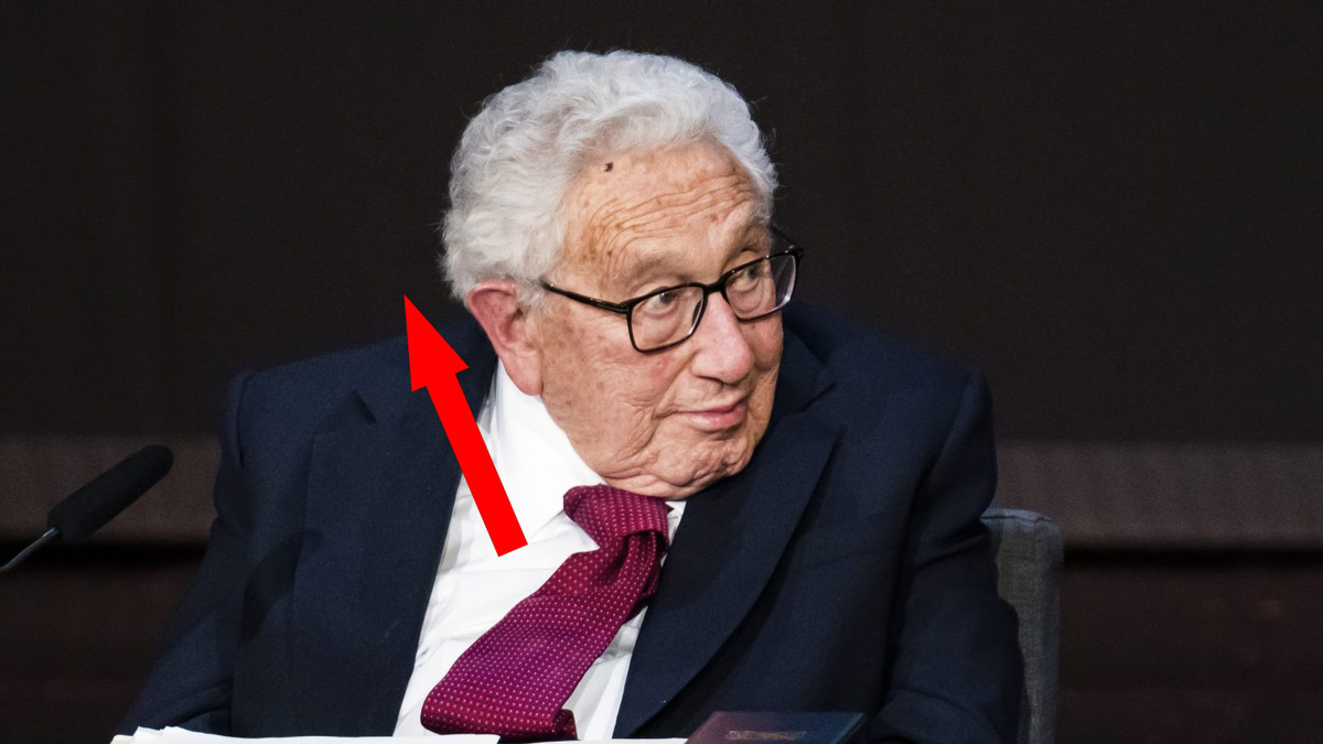    Тайный визит Киссинджера: как мир менялся в тени переговоров