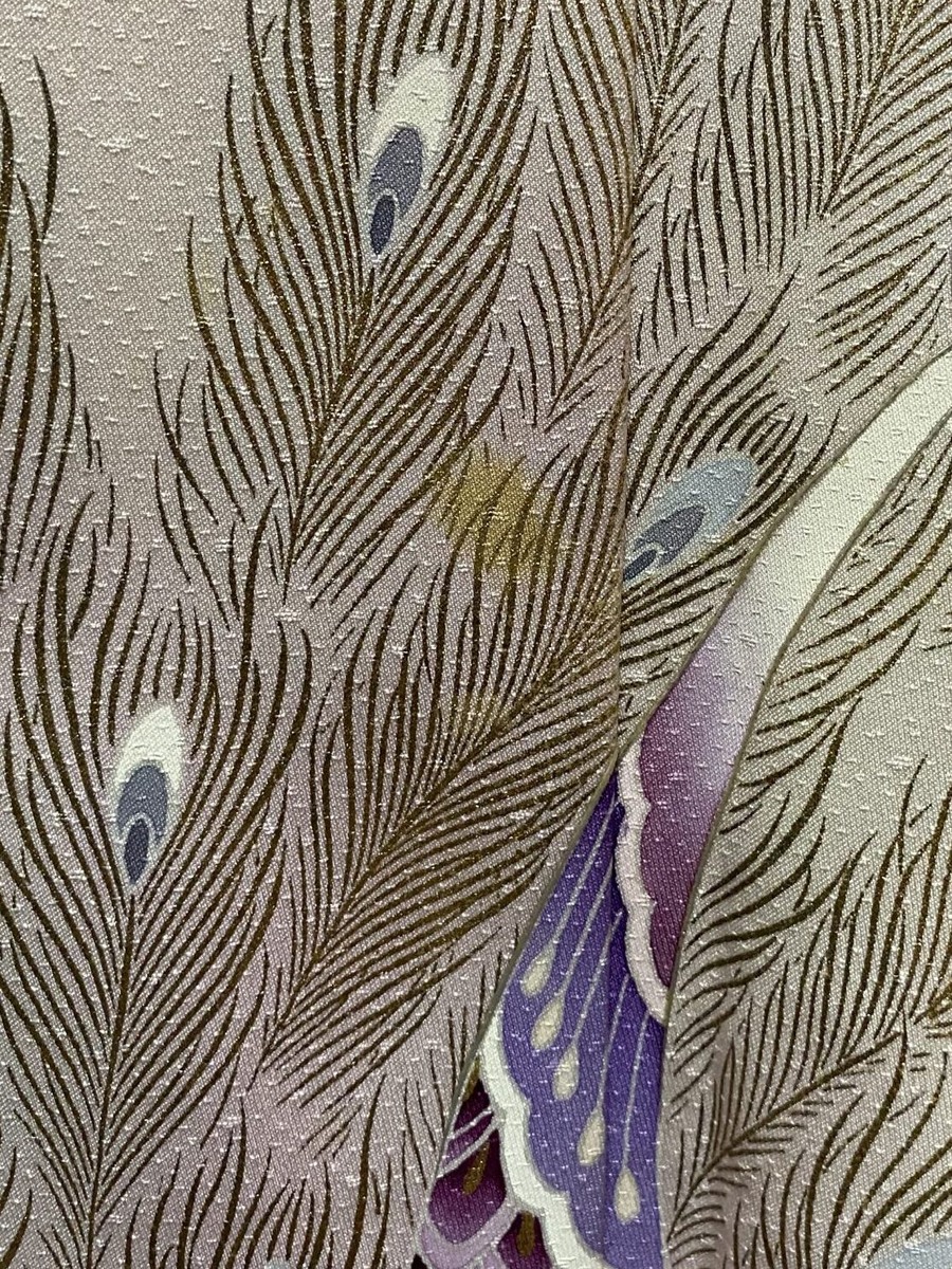 Пятнышки на кимоно