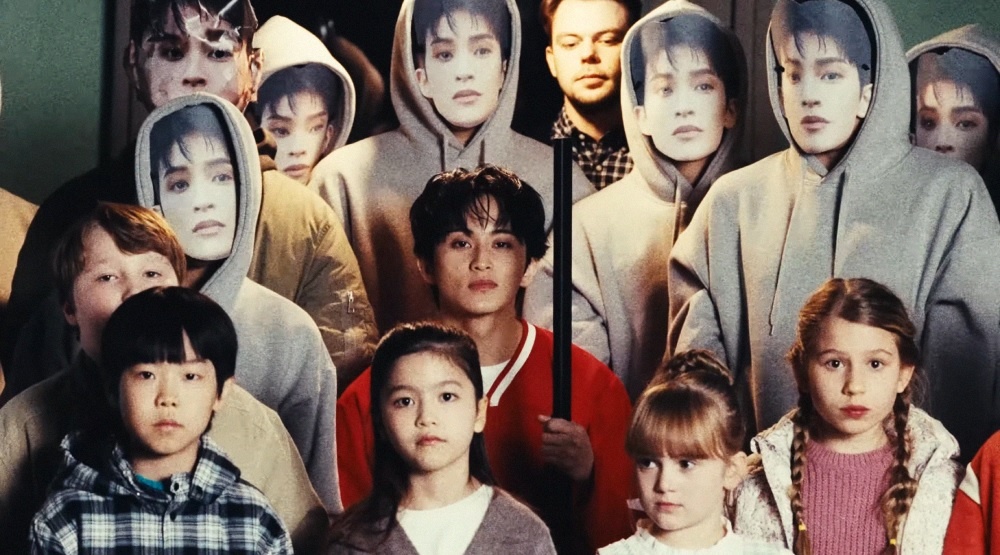     Кадр из клипа «1999, Toronto»