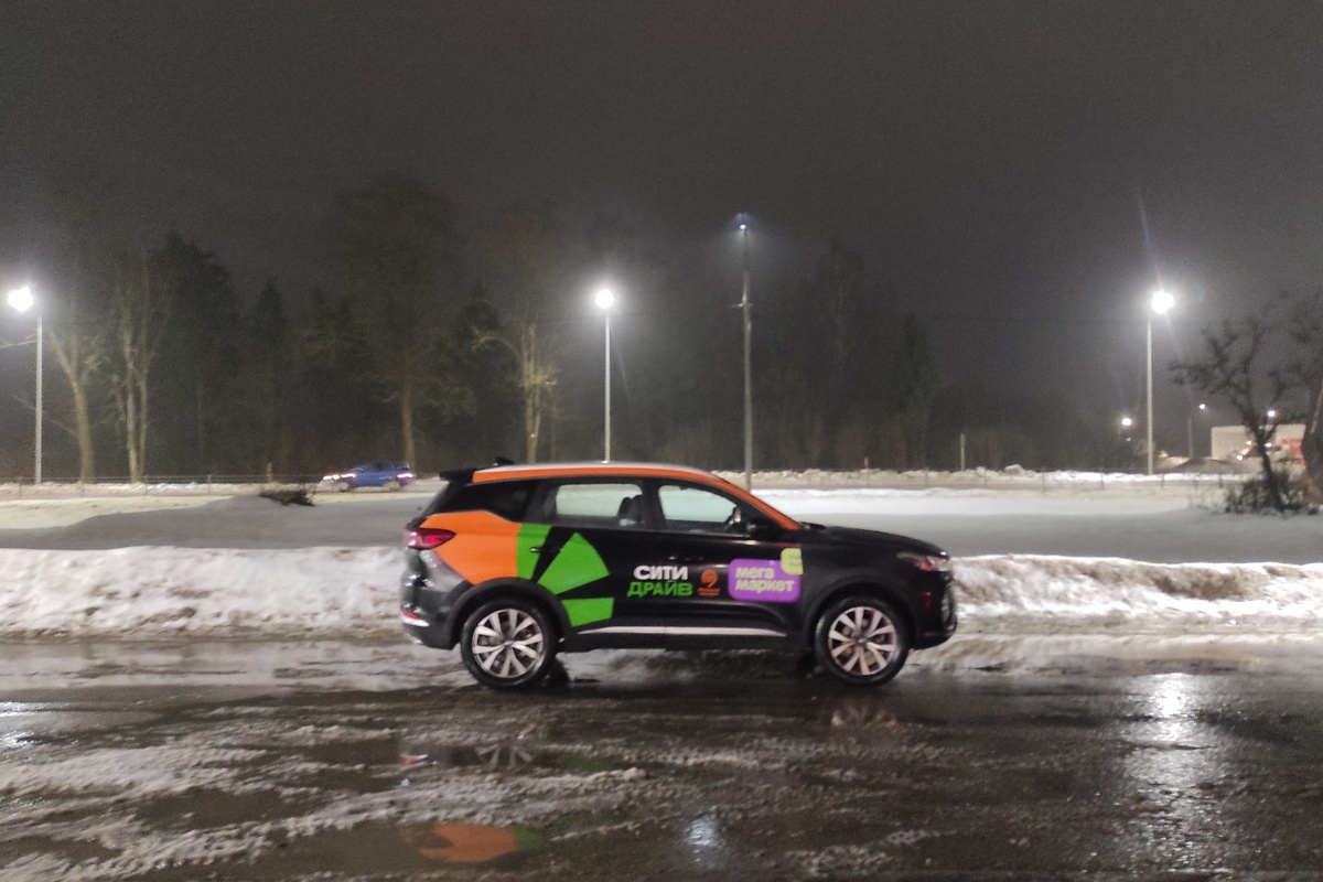 Скачивайте Ситидрайв, вводите при регистрации мой промик WrmGDB и забирайте скидки на первые две поездки. Стаж и возраст больше не нужны!