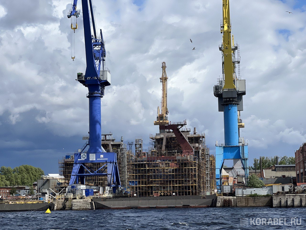 Строительство траулеров на Адмиралтейских верфях / Фото: Корабел.ру  📷
