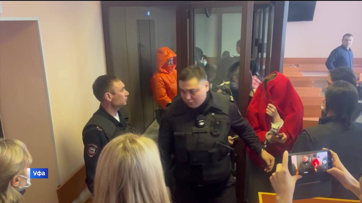    В Уфе осудили банду, державшую сеть борделей по всему городу
