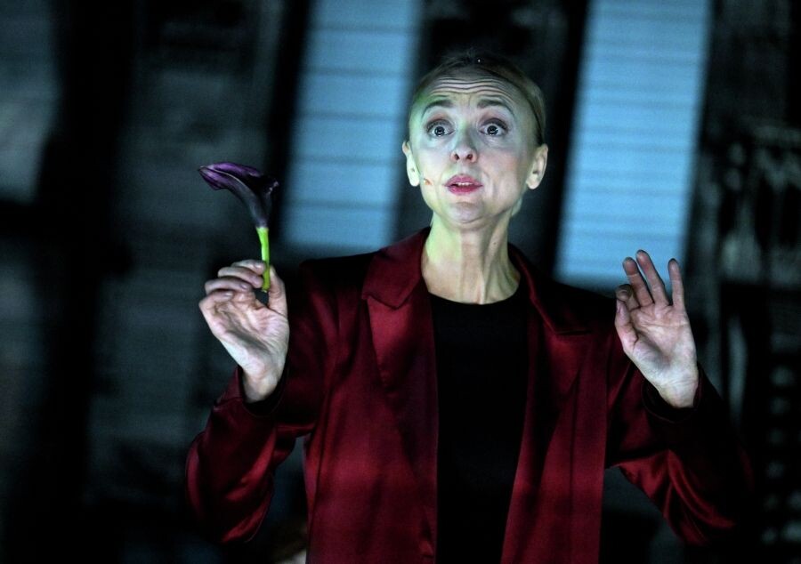    Алла Казакова из спектакля «Пик Ник или Сказки Старого Ворона» / Источник: © Алексей Никольский/РИА Новости