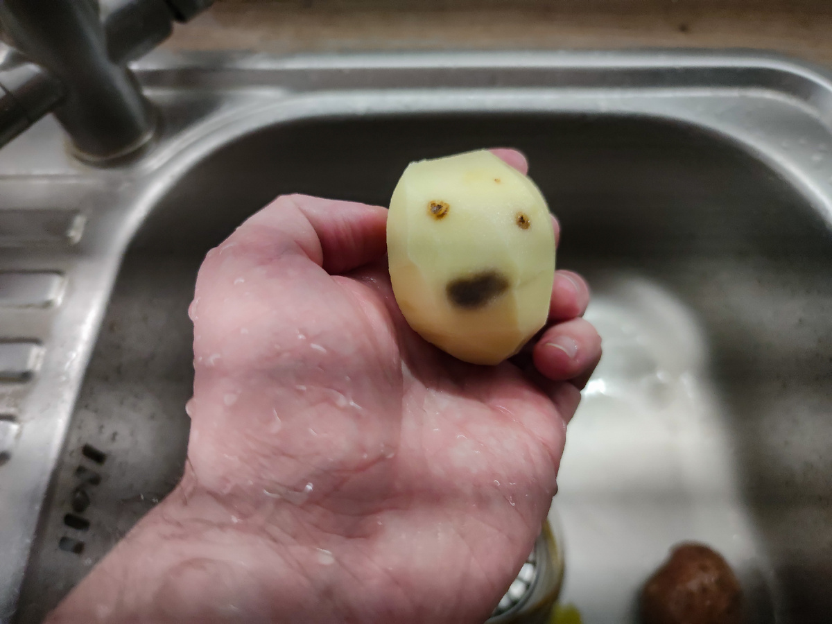 Когда действительно решил сэкономить и купил картошку по акции