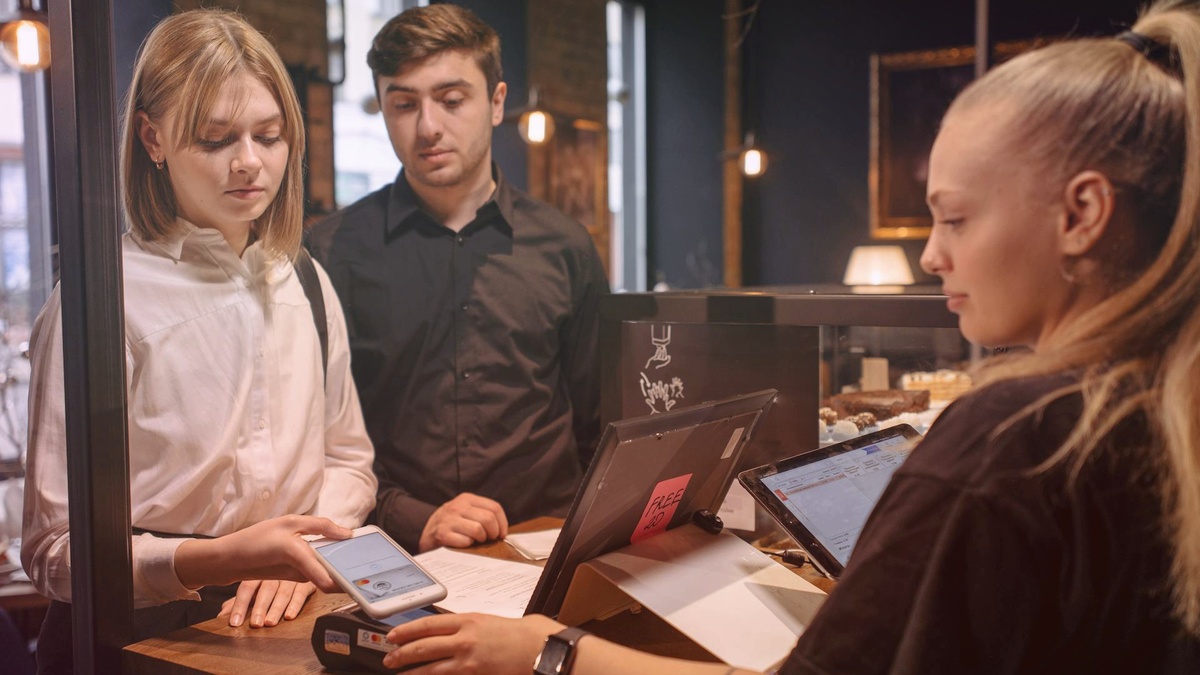 Кассир Олеся