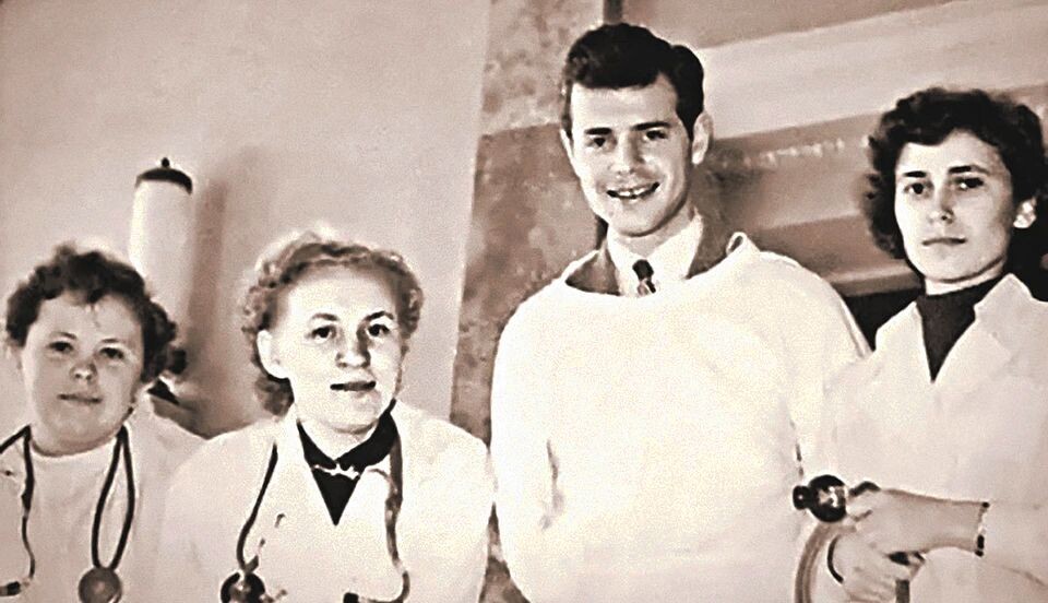 "Чехова из меня не выйдет,"- прокомментировал Арканов свой уход из медицины