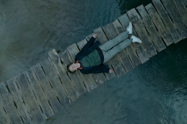 Страшный сон айтишника и его друзей — сериал «Топи». Фото © kino-teatr