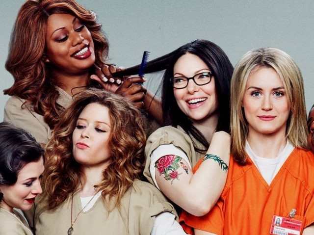    Постер к сериалу «Оранжевый – хит сезона»