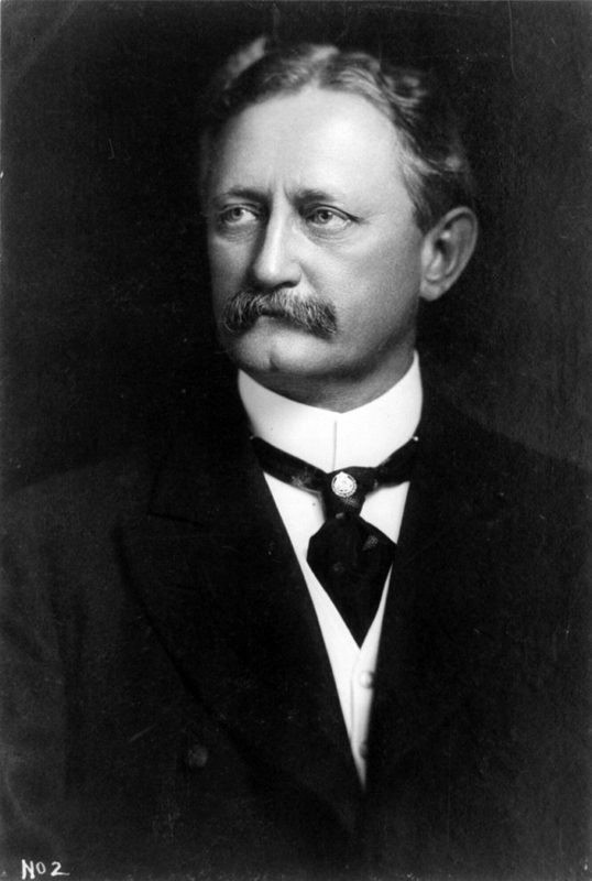 Нуланс Жозеф (фр. Joseph Noulens; 1864 — 1944) — французский политик и государственный деятель, военный министр (1913—1914), министр финансов (1914), министр сельского хозяйства Франции (1919—1920), посол Франции в России (1917—1919). 