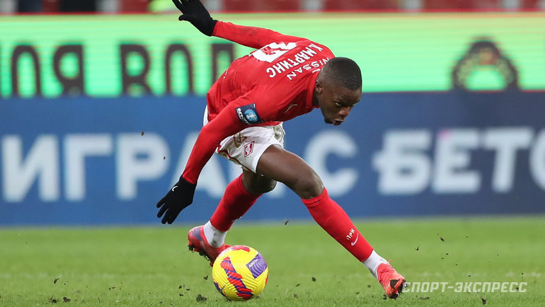 "Сaмолeт-штyрмoвик" – Кристофер Мартинс заходит на цель. Фото из интернета. 