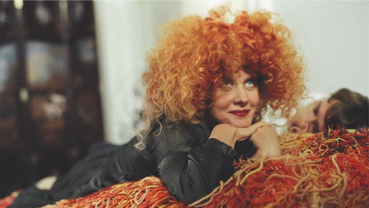 Рената Литвинова в роли Таты (х/ф "Мне не больно")