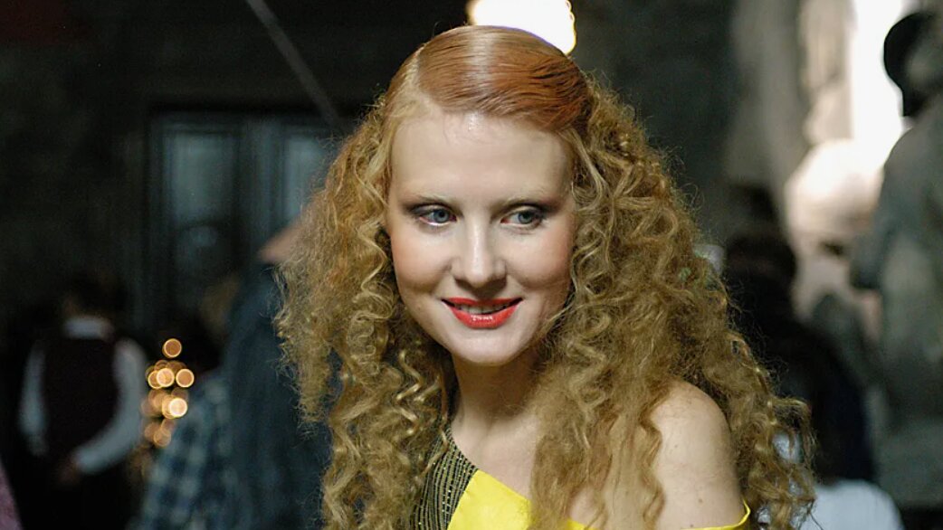 Рената Литвинова в роли Таты (х/ф "Мне не больно")