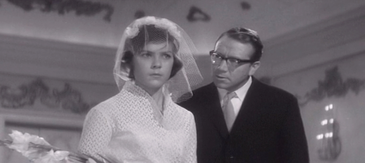 Кадр из кинофильма "День счастья", 1963 г., режиссер Иосиф Хейфиц, сценаристы Юрий Герман, Иосиф Хейфиц, композитор Надежда Симонян (скриншот) 