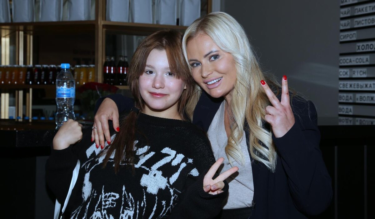     17-летняя дочь Даны Борисовой показала результат ринопластики