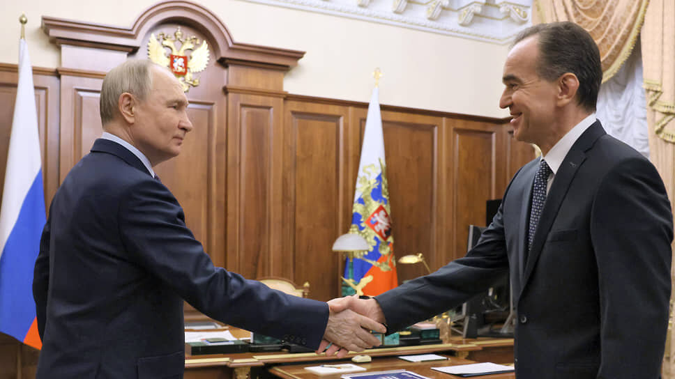 Вениамин Кондратьев (справа) стал десятым губернатором, получившим от президента добро на участие в осенних выборах.📷Фото: пресс-служба президента РФ