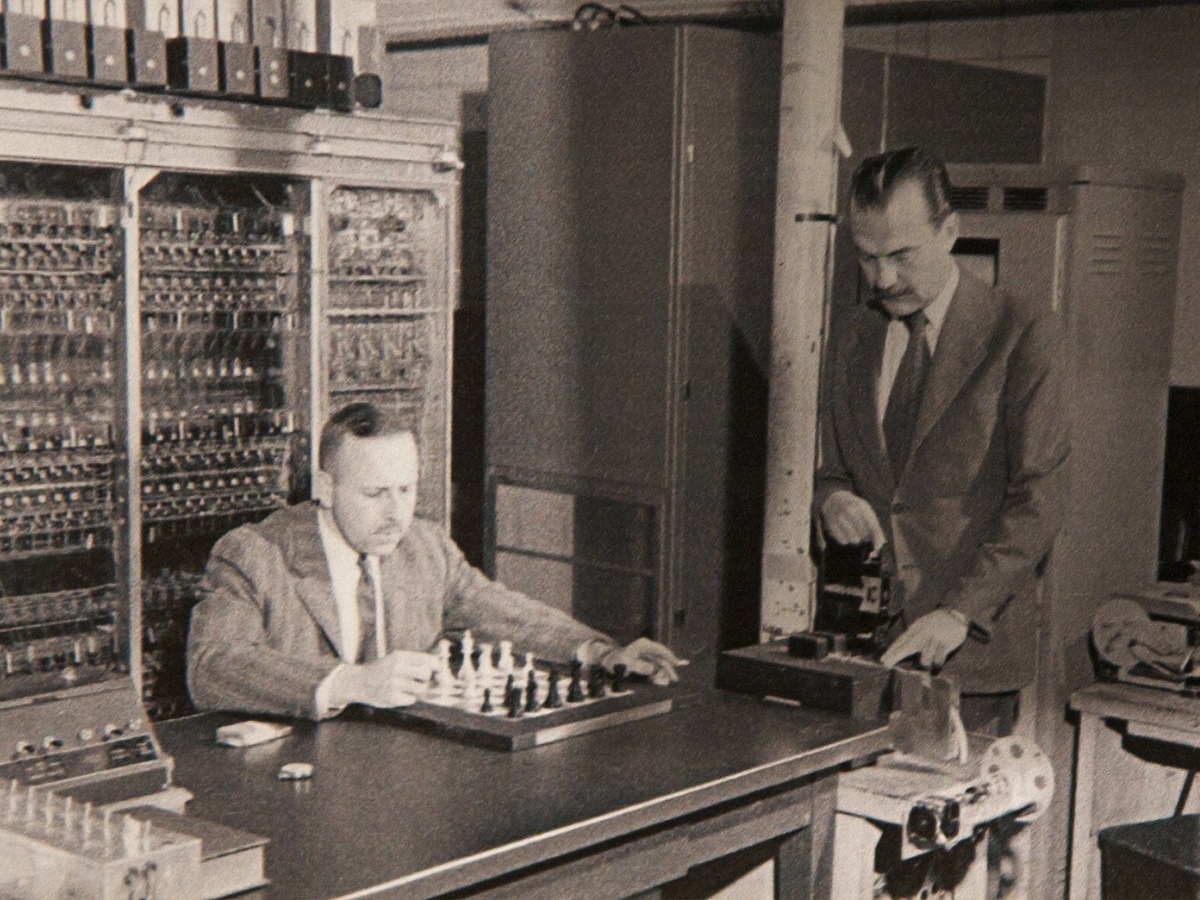    Шахматный компьютер: тайное оружие разведки