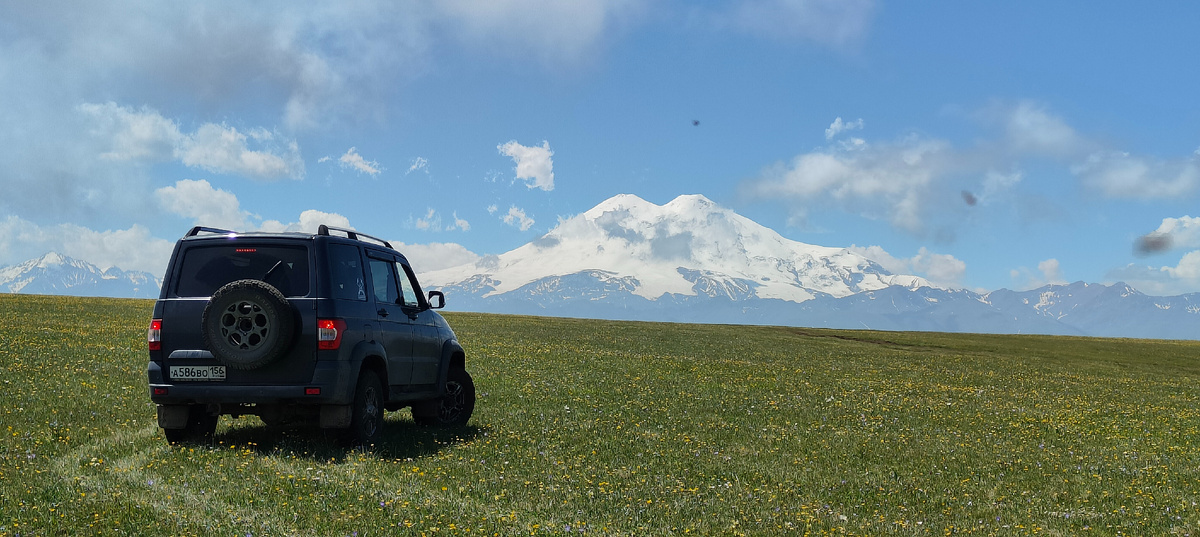 С видом на Эльбрус