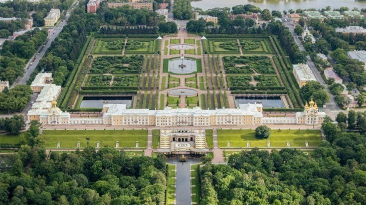 Петергоф (Петродворец)
