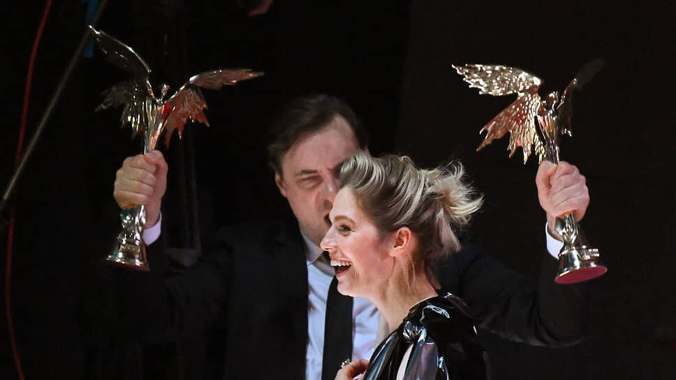 Актеры Юлия Снигирь и Евгений Цыганов, исполнившие главные роли в фильме «Мастер и Маргарита», на кинопремии «Ника».📷Фото: Александр Миридонов / Коммерсантъ