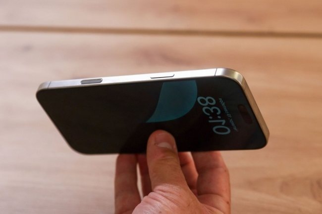    Вебкам-модель повредила вагину из-за странной просьбы клиента