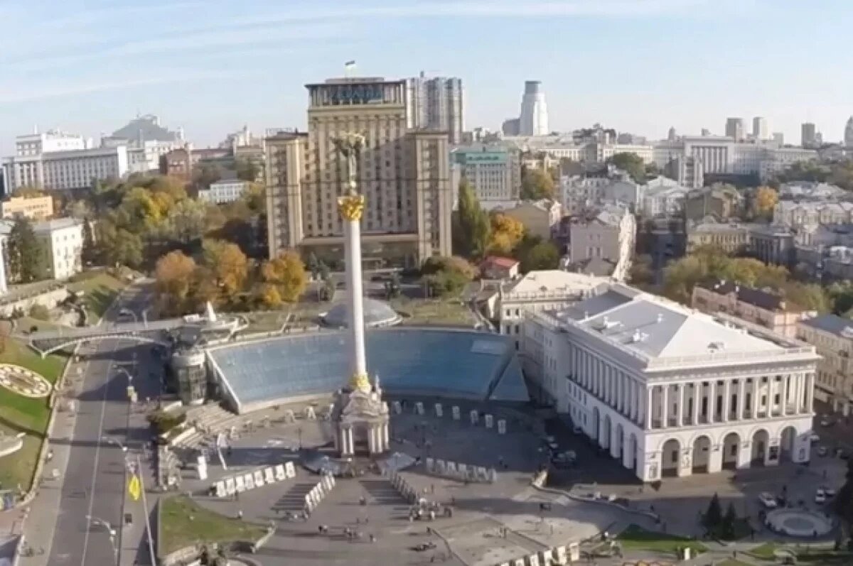    В Киеве и Сумах на фоне тревоги с воздуха прогремели взрывы