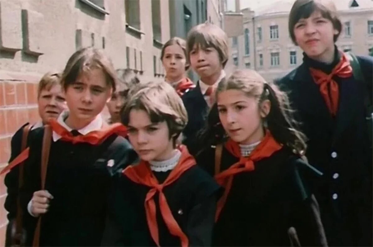    Алиса Селезнёва завладела сознанием каждого советского подростка.