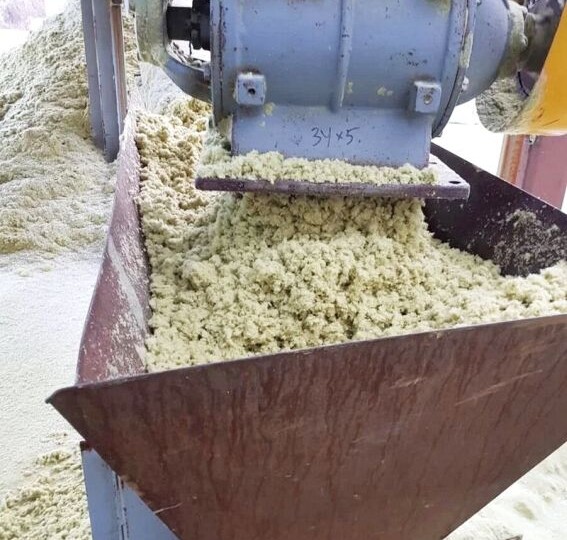 Никогда не утепляйте чердак базальтовой аспирацией, если не хотите пострадать за понюшку табаку. Лучше возьмите опилки и горя не знайте