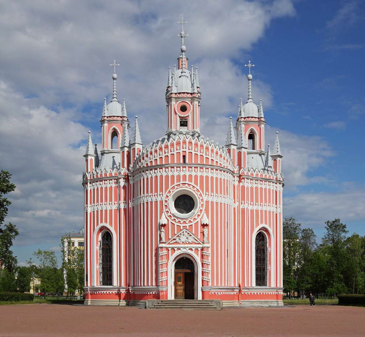 Чесменская церковь. источник википедия / автор A.Savin. 