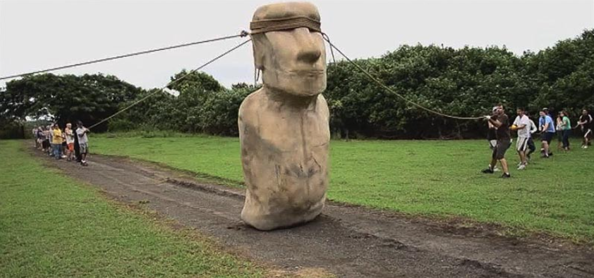 Моаи «шагает»