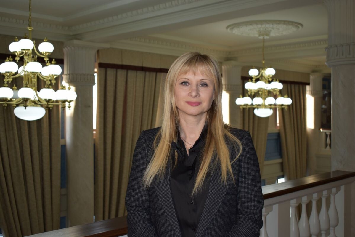    Режиссёр-постановщик Наталья Индейкина.