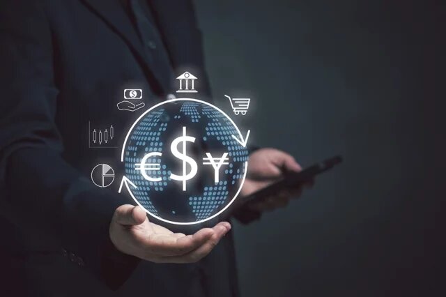    Сколько стоят доллар, евро и юань 25 марта?