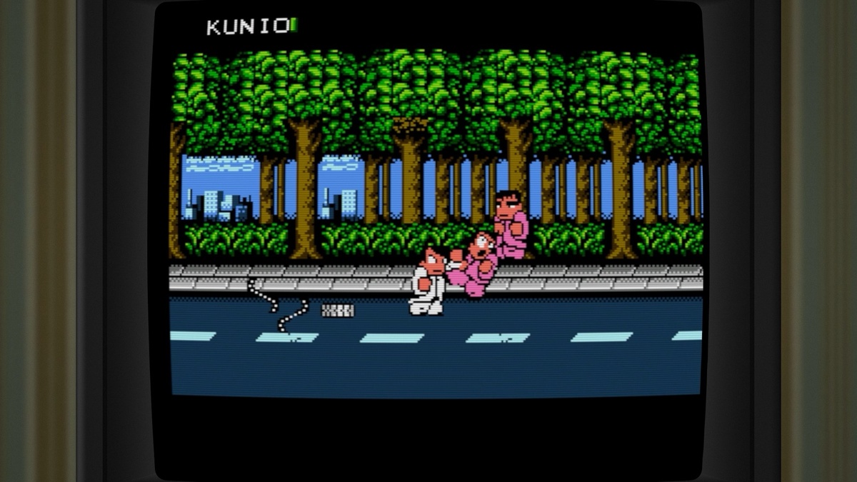 Драка на улице с испольованием цепей и покрышек