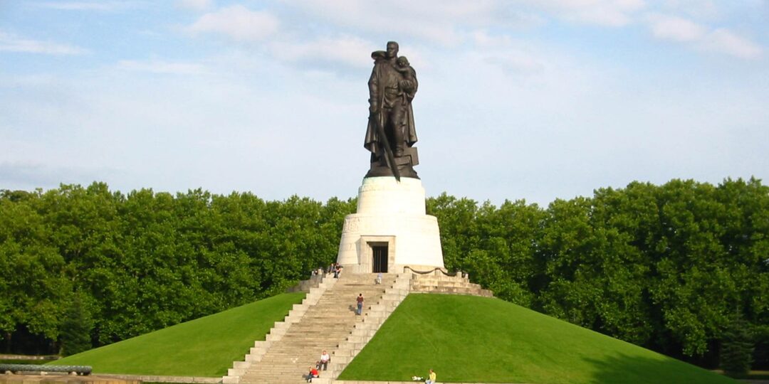 «Воин-освободитель» в Берлине …родом из Кузбасса