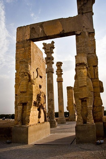 Руины Персеполя: Врата Всех Народов.