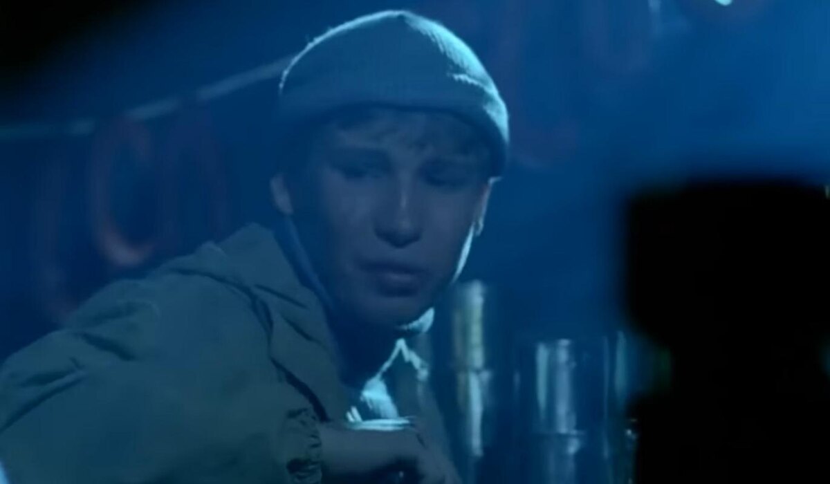     Звезда фильма "Сволочи" Олег Буганов попал в реанимацию