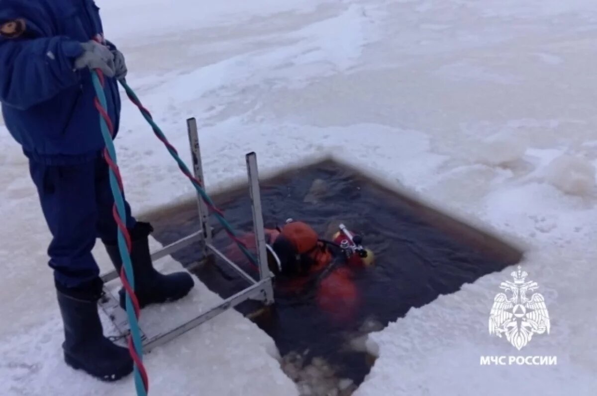    В Сургуте перед ледоходом остановят поиски пропавшего на Оби школьника