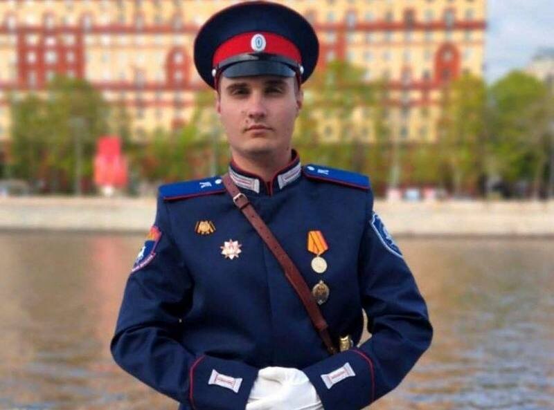    Наш земляк из Новопокровского района вновь пройдет по Красной площади в Параде Победы