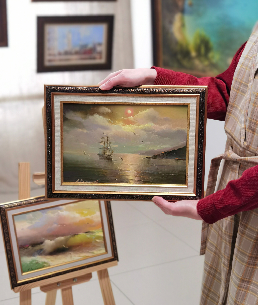 Оформление картины в раму от багетной мастерской Галерея РА