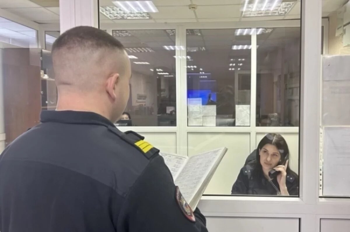    В Сызрани работник магазина украл у продавщицы 65 тысяч рублей