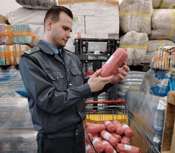    В Оренбурге из магазинов «Маяк» изъяли более 400 килограммов некачественных продуктов Марина Шарт