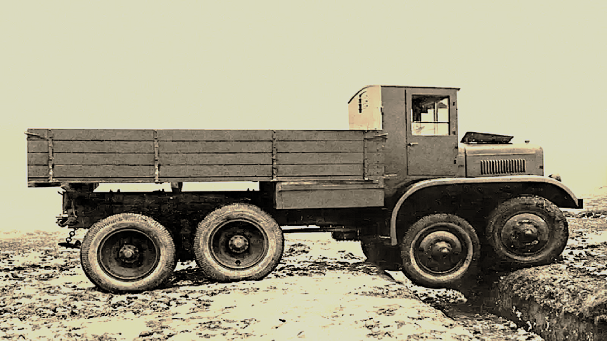 Уникальный ЯГ-12 1933 года!