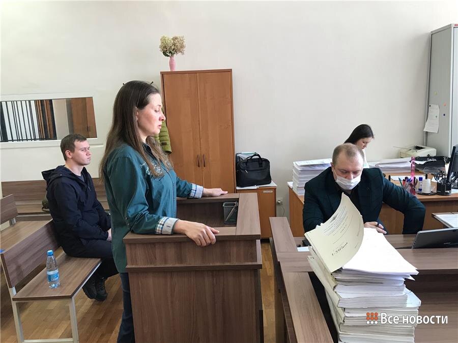 Слева: Никита Крупский, справа Ирина Подмазова 