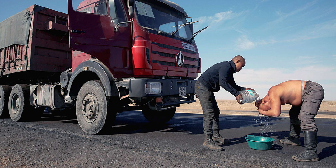 Дальнобойщики — грязные и не моются? Миф или реальность?