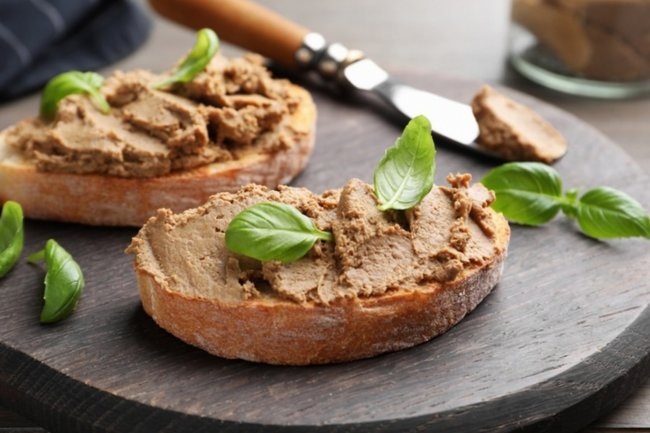    Фуа-гра в углу печально вздыхает! Печень курицы вкуснее: быстро готовим паштет!