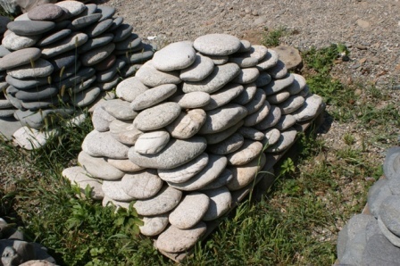 Речной булыжник бывает различных оттенков