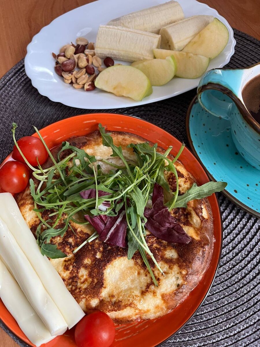 Мой завтрак сегодня. Главное - баланс БЖУ. Фото автора