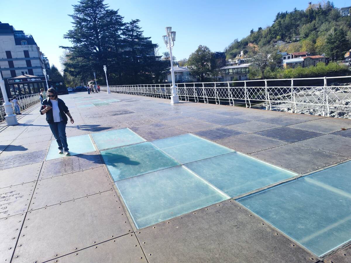 Белый мост в Кутаиси